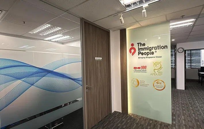 新加坡 永久居民（PR）申请诈骗案件频发 中介揭秘内幕与防范指南