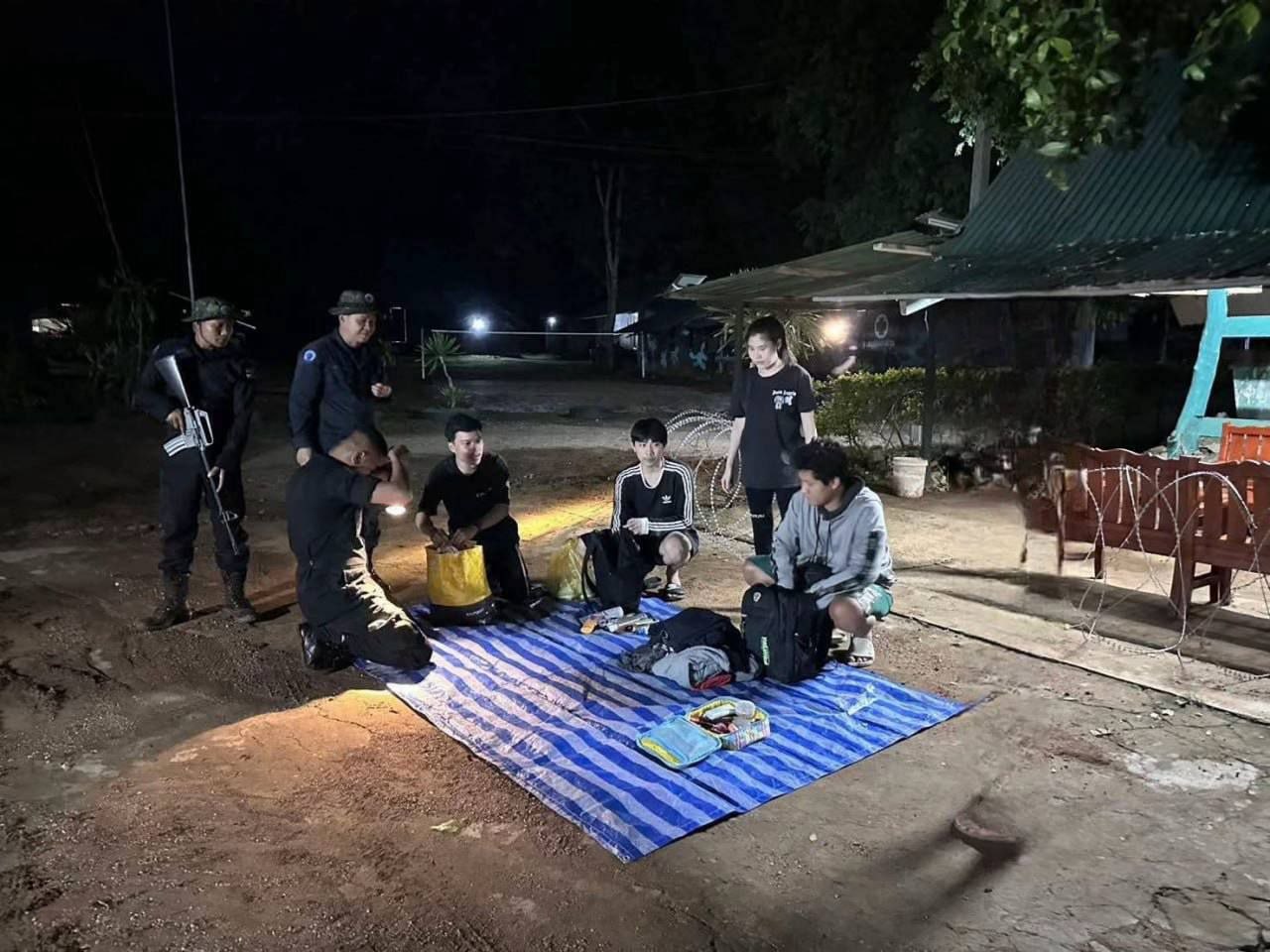 泰国新闻 柬埔寨网赌园区清剿潮，泰国人集体偷渡回国，边境已成“死亡关卡”
