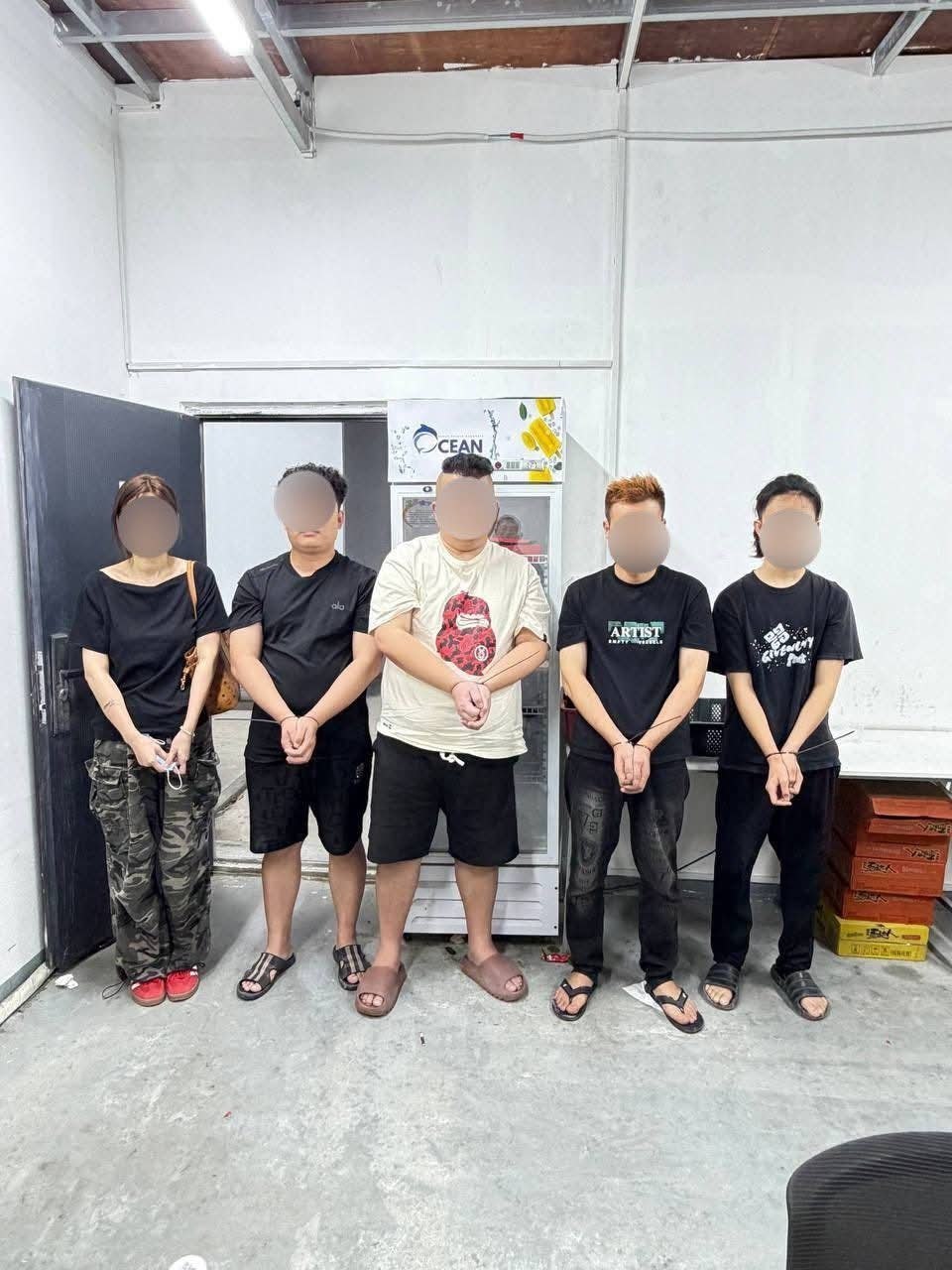 西港昨天抓了40名狗推，缴获大量犯罪证据